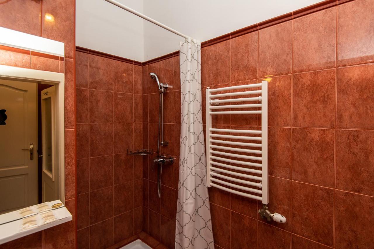 Fenyes Vinorium Bed and Breakfast Σόπρον Εξωτερικό φωτογραφία