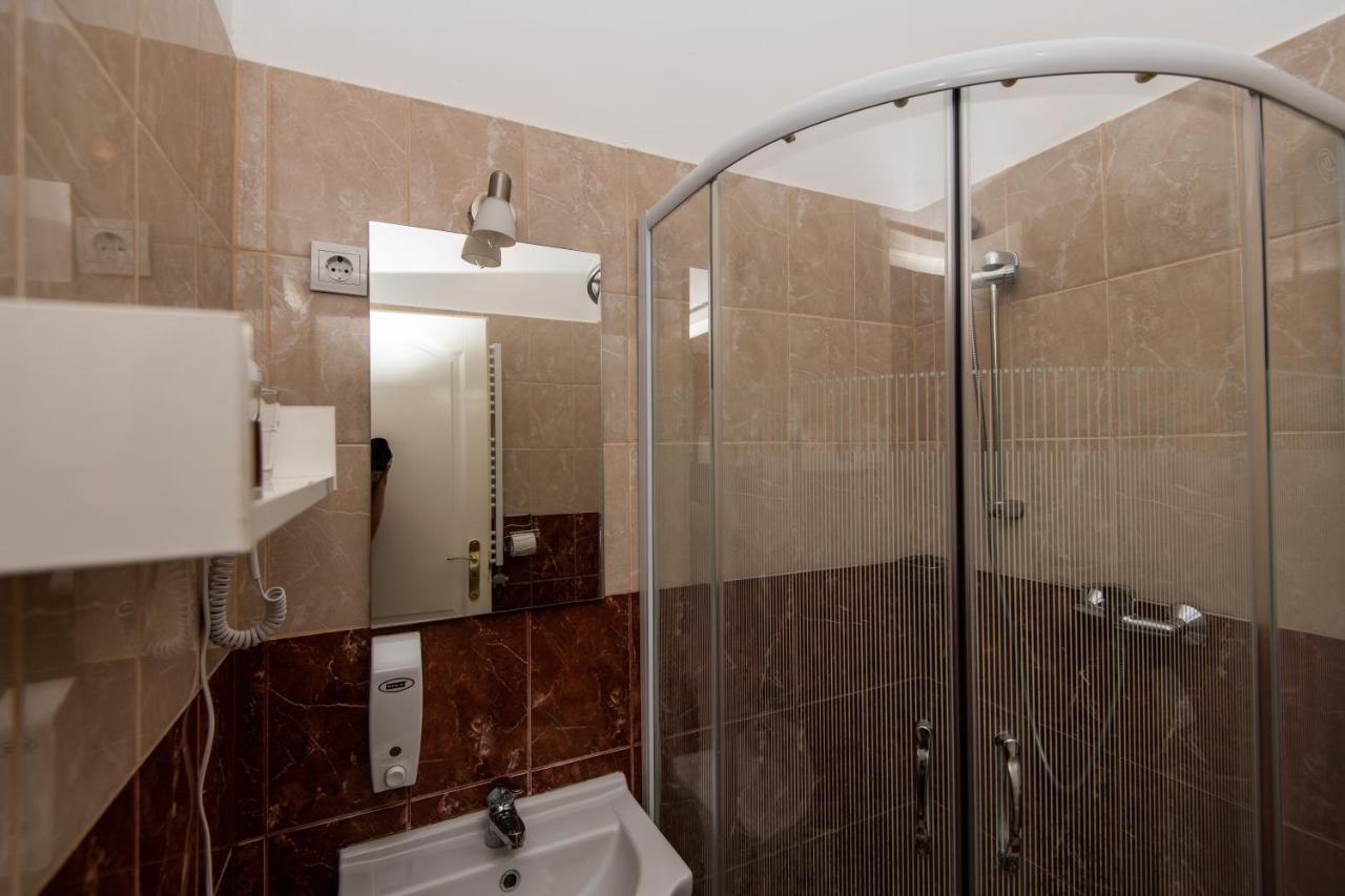 Fenyes Vinorium Bed and Breakfast Σόπρον Εξωτερικό φωτογραφία