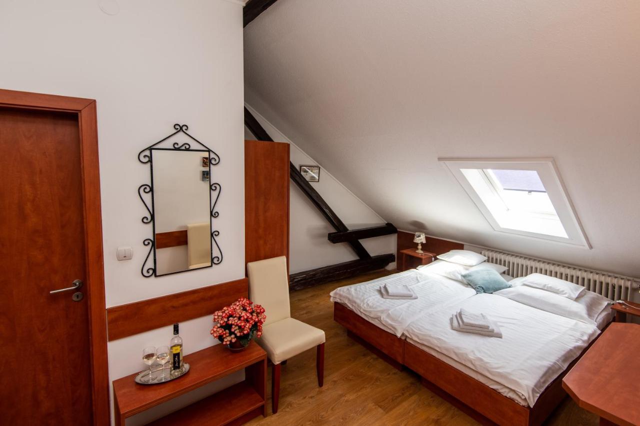 Fenyes Vinorium Bed and Breakfast Σόπρον Εξωτερικό φωτογραφία