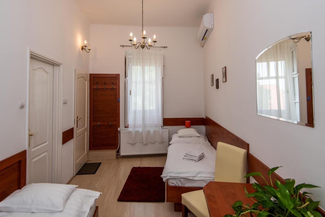 Fenyes Vinorium Bed and Breakfast Σόπρον Εξωτερικό φωτογραφία