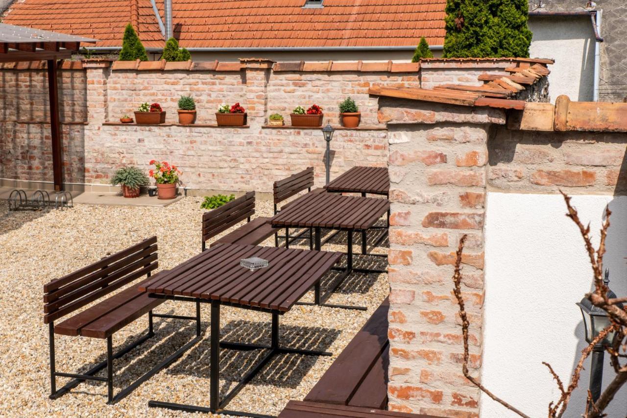 Fenyes Vinorium Bed and Breakfast Σόπρον Εξωτερικό φωτογραφία