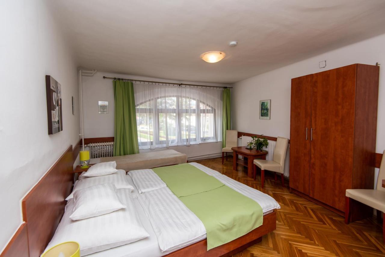 Fenyes Vinorium Bed and Breakfast Σόπρον Εξωτερικό φωτογραφία