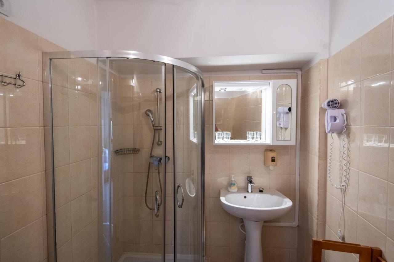 Fenyes Vinorium Bed and Breakfast Σόπρον Εξωτερικό φωτογραφία