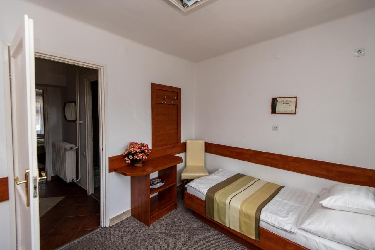 Fenyes Vinorium Bed and Breakfast Σόπρον Εξωτερικό φωτογραφία